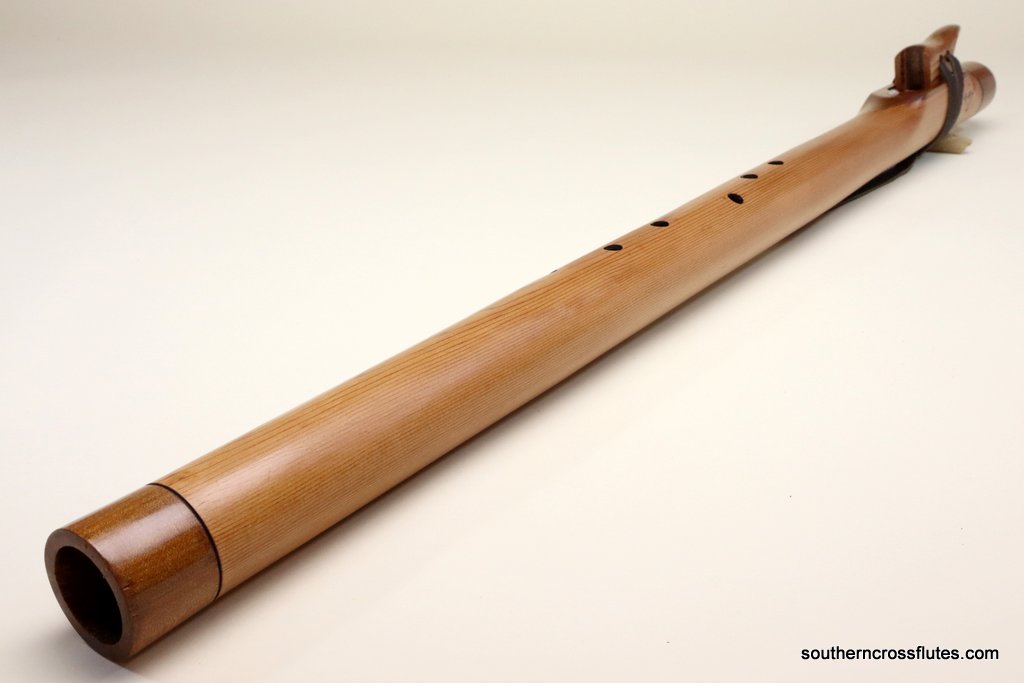 WESTERN RED CEDAR WITH KAURI – GRANDFATHER FLUTE - A minor (low)